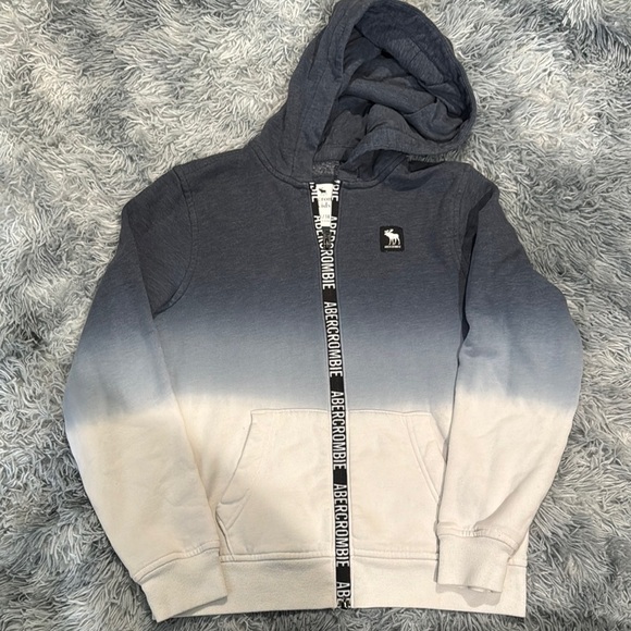 Abercrombie & Fitch Men's Gray and White Ombre Sweater - Picture 3 of 7